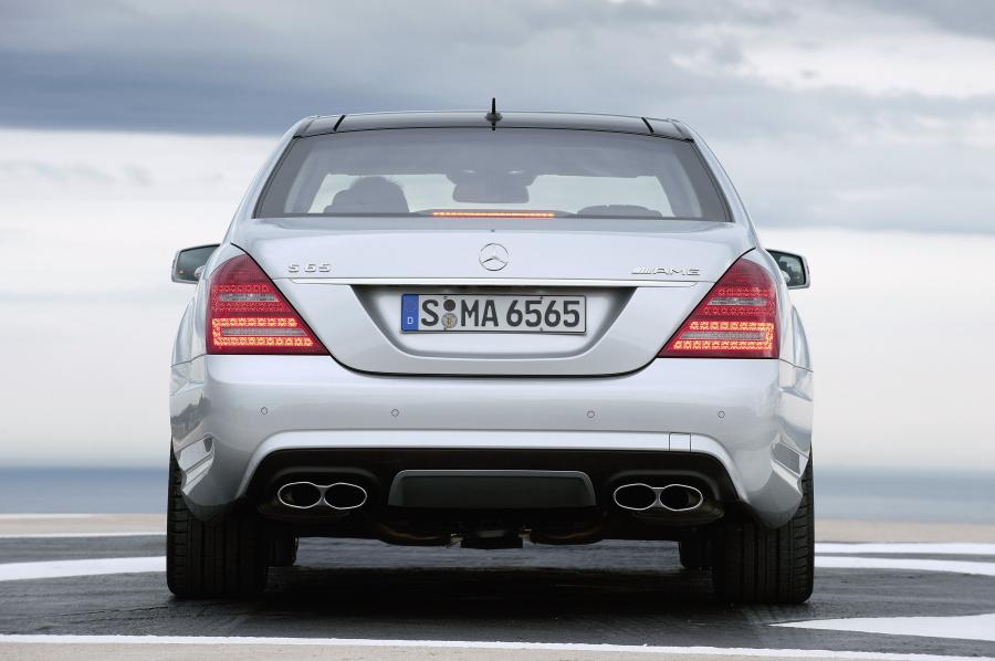  Mercedes-Benz S65 AMG 2010 года  (фото 4 из 9)